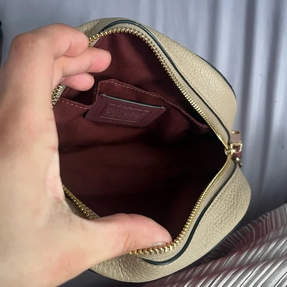 Coach purse beige and pink - Picture 5 of 6